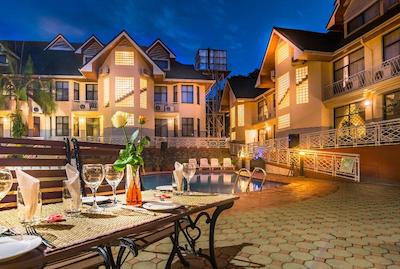 گلد کرست هتل آروشا