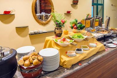 گلد کرست هتل آروشا