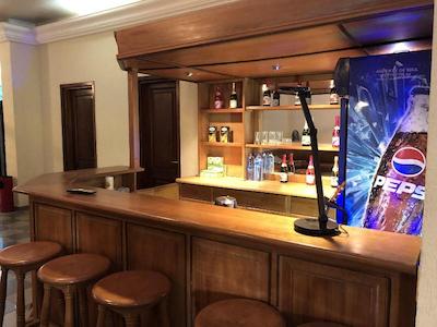 میپل لیف هتل