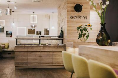 زوم شوارزن بارن