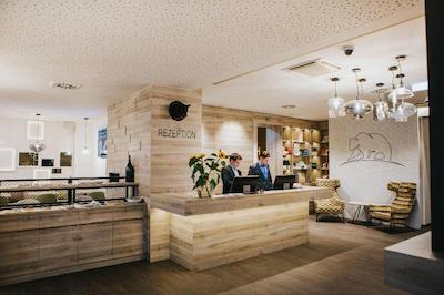 زوم شوارزن بارن