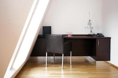 زوم شوارزن بارن