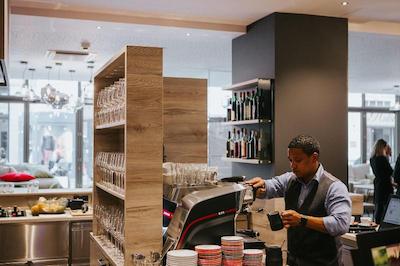 زوم شوارزن بارن