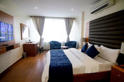 سوئیس اینترنشنال د ویستانا