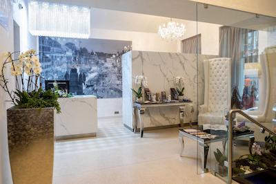 ام وای او هتل ونکسلای