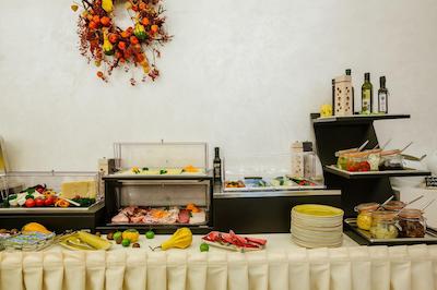 ام وای او هتل ونکسلای