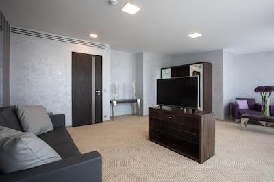 ام وای او هتل ونکسلای