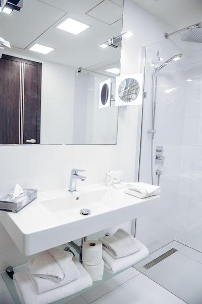 ام وای او هتل ونکسلای