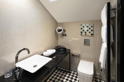 کوئینتین پراگو هتل