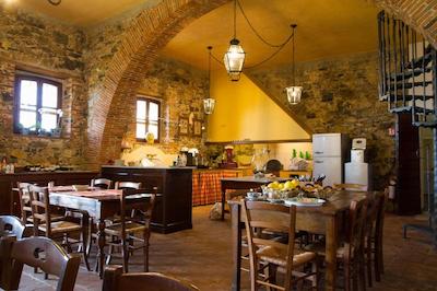 ریلیز فاریناتی