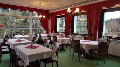 گلاشا تی تن هتل