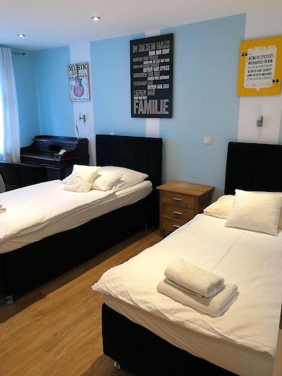 گلاشا تی تن هتل