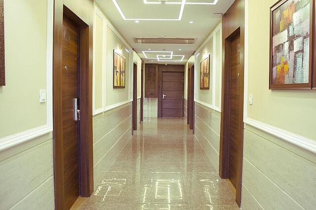 Jb Skyhilton Inn