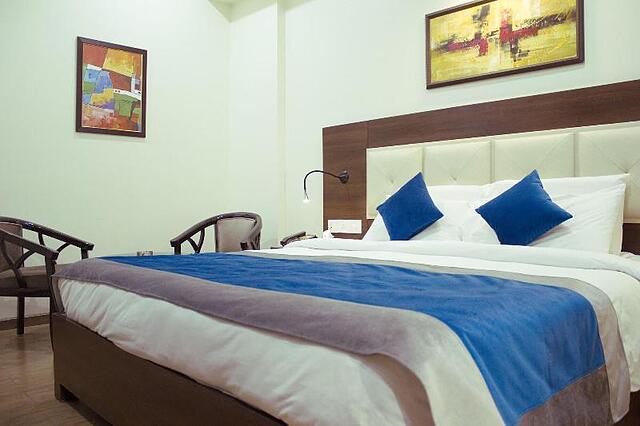 Jb Skyhilton Inn