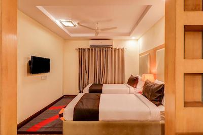 Collection O 30121 The Mayer