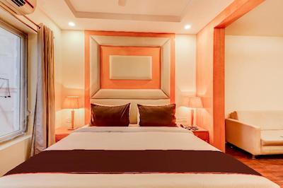 Collection O 30121 The Mayer