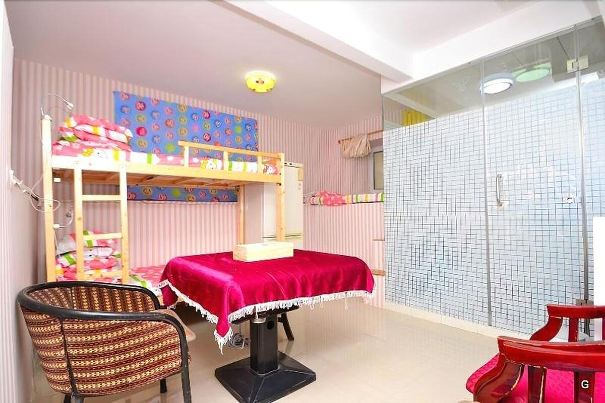 Harbin West Street International Hostel