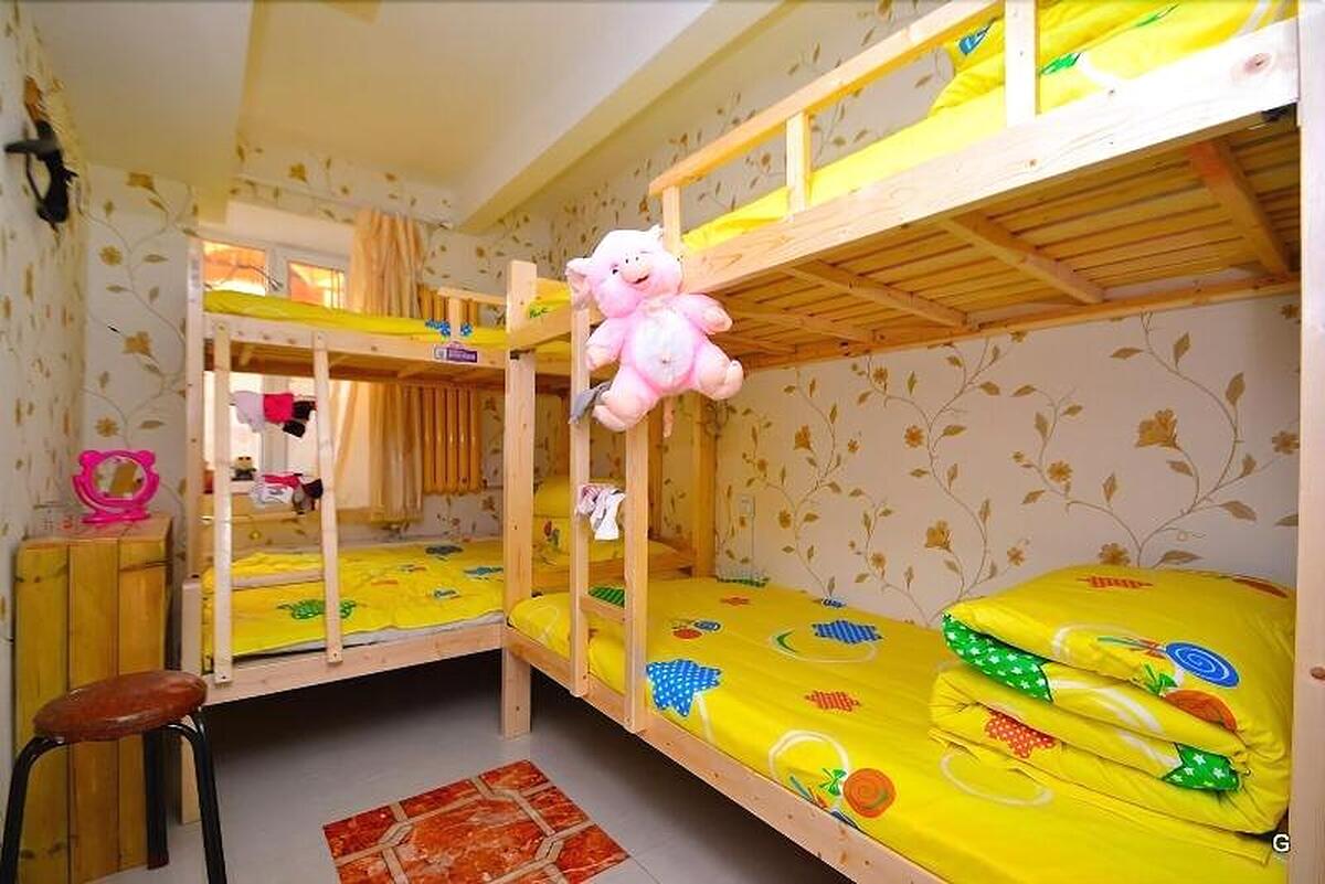 Harbin West Street International Hostel
