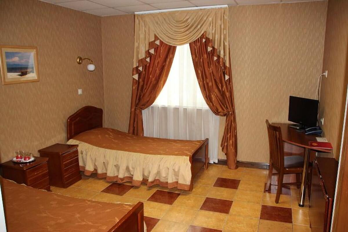 Alpari Hotel