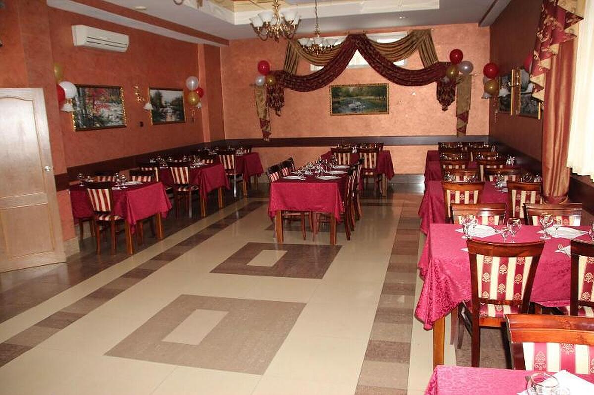 Alpari Hotel
