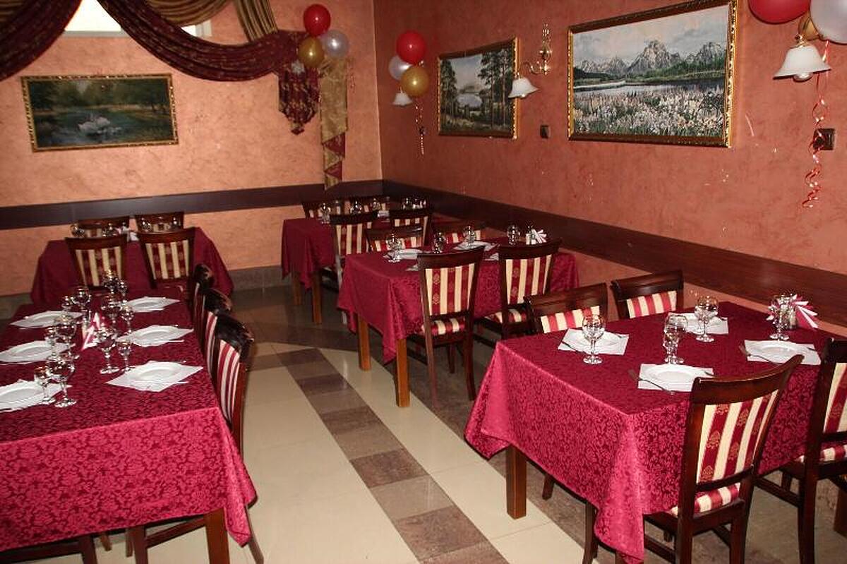 Alpari Hotel