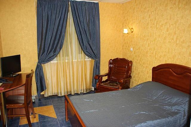 Alpari Hotel
