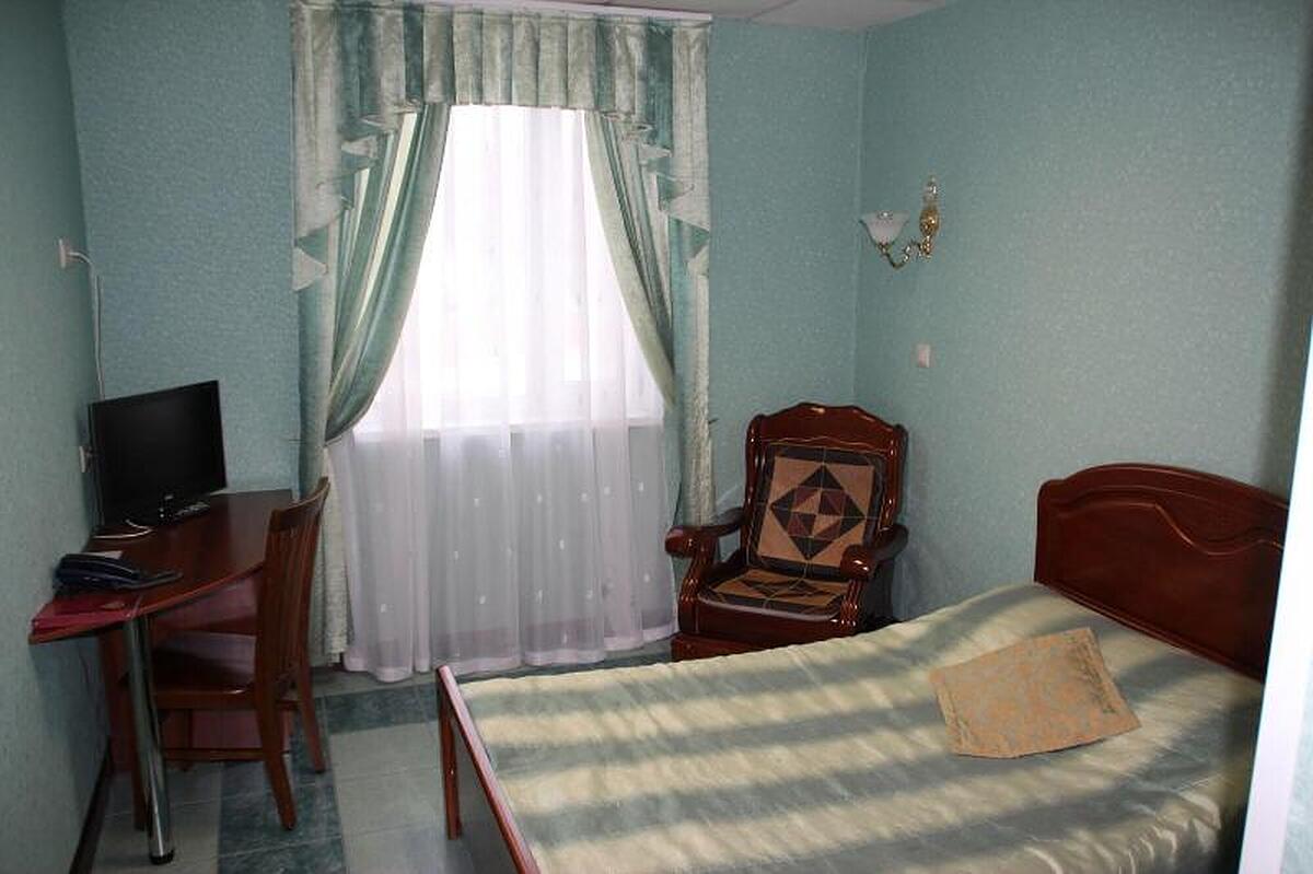 Alpari Hotel