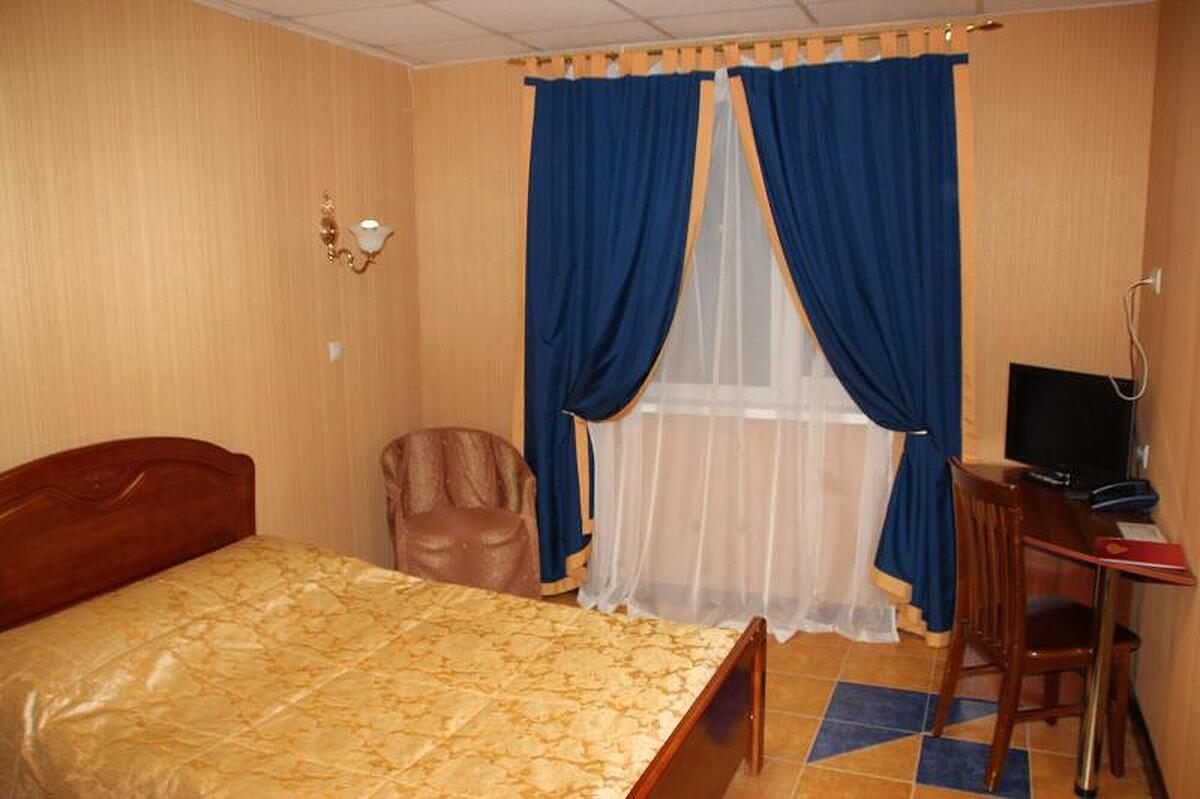 Alpari Hotel