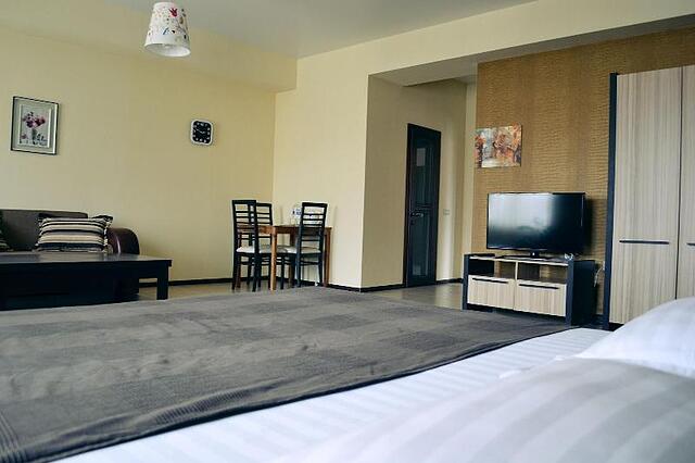 Green Hotel