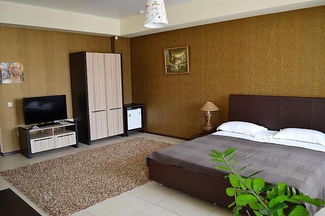 Green Hotel