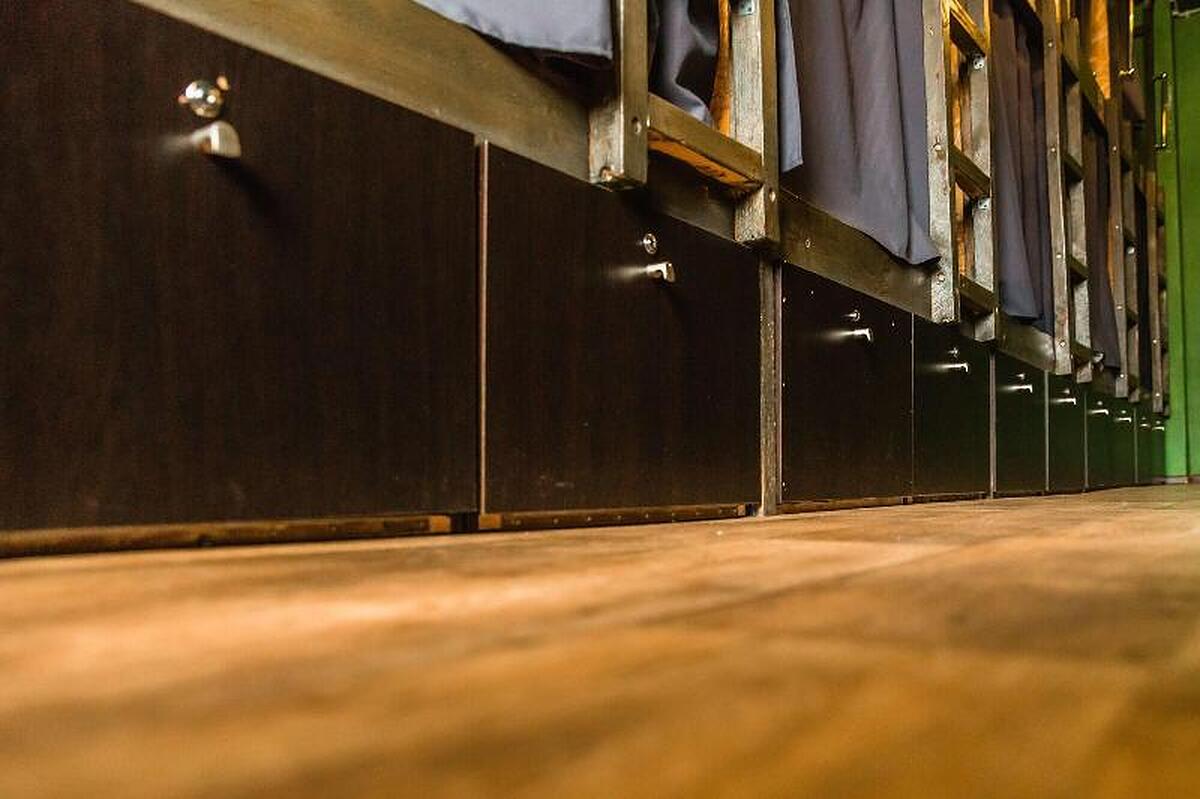 MONTANA HOSTEL