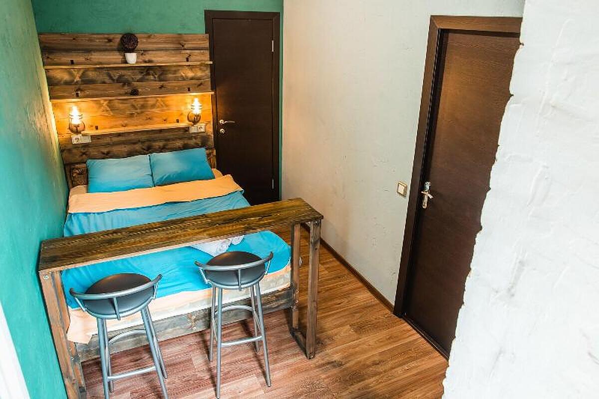 MONTANA HOSTEL