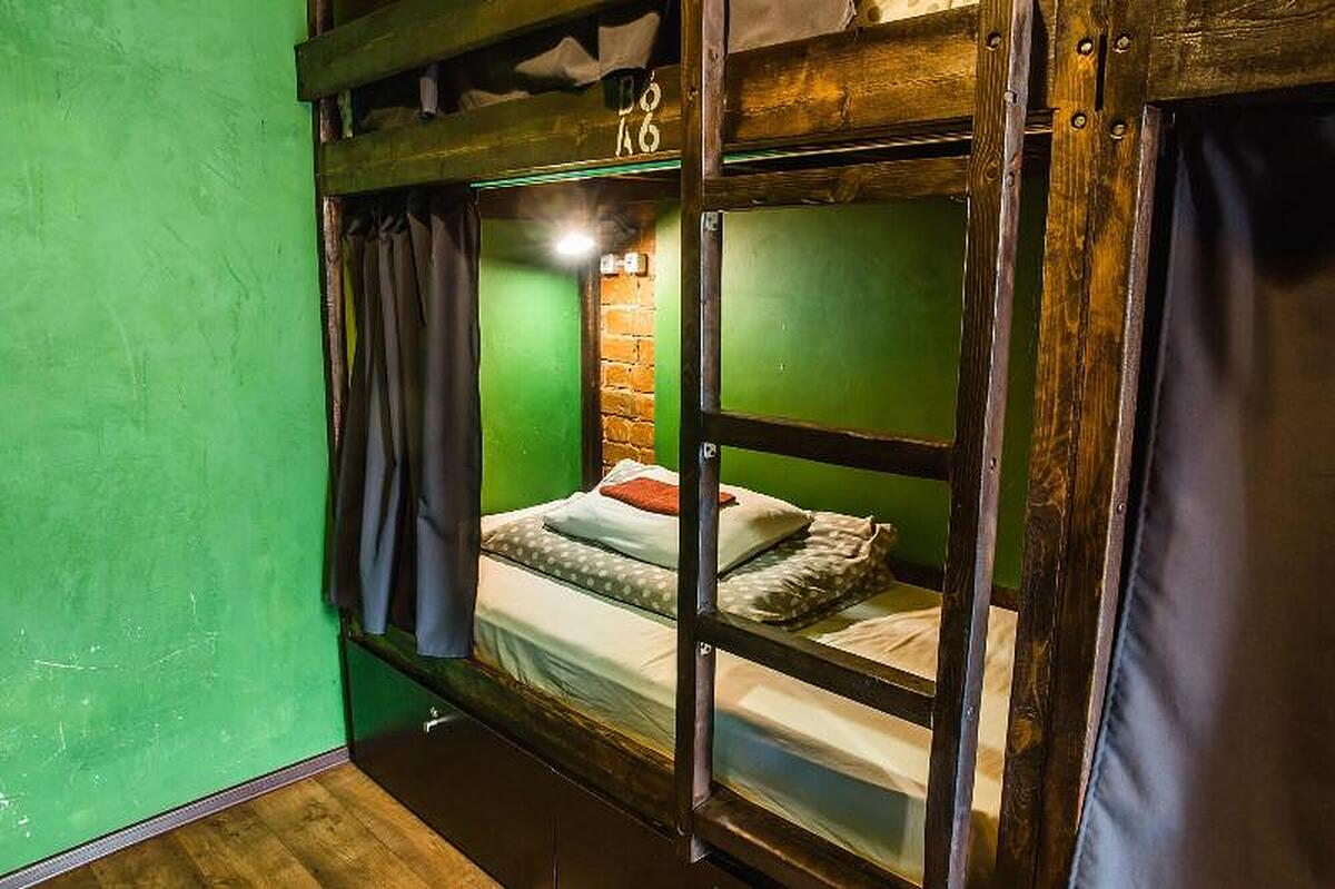 MONTANA HOSTEL