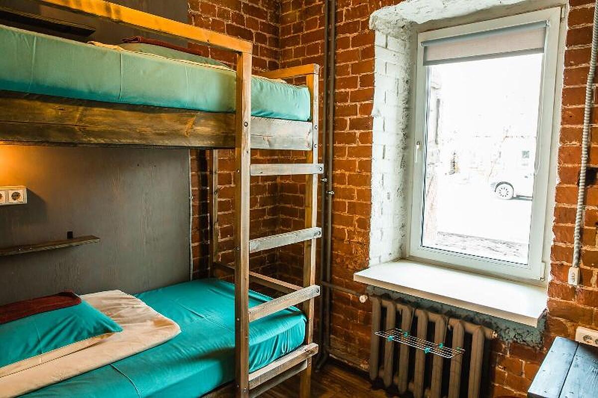 MONTANA HOSTEL