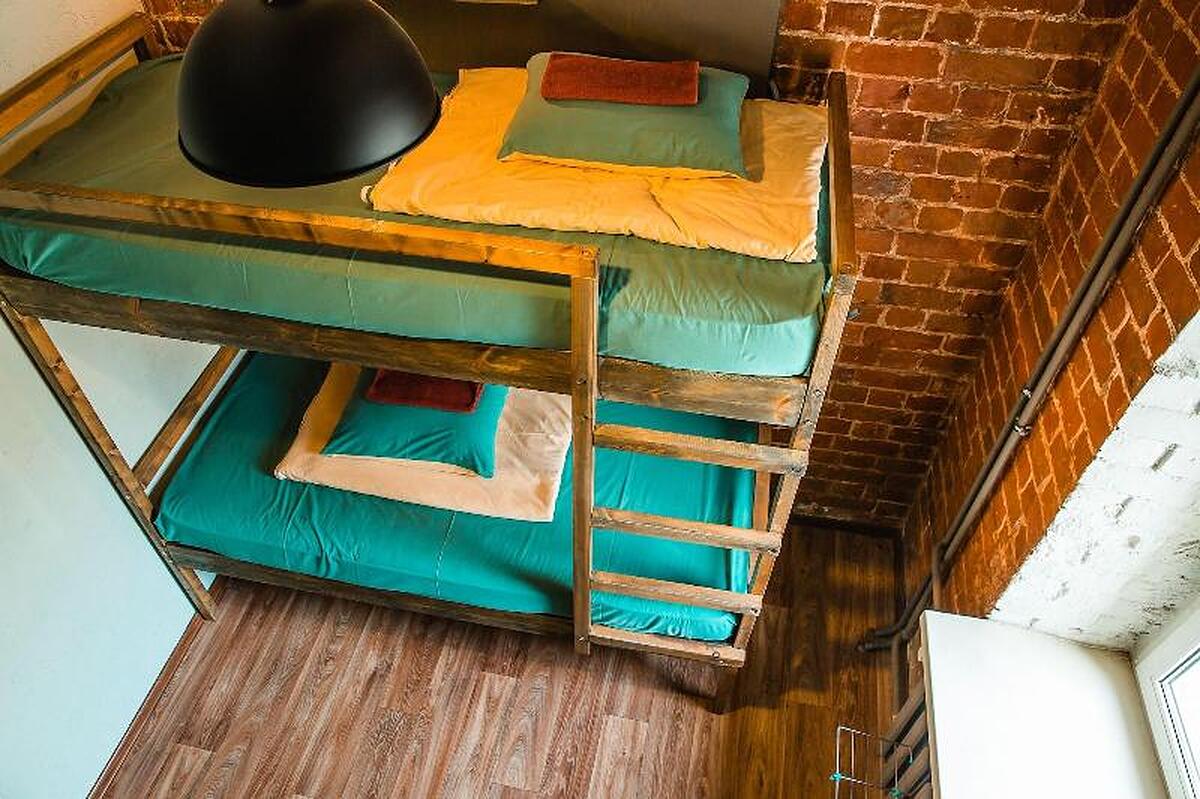 MONTANA HOSTEL