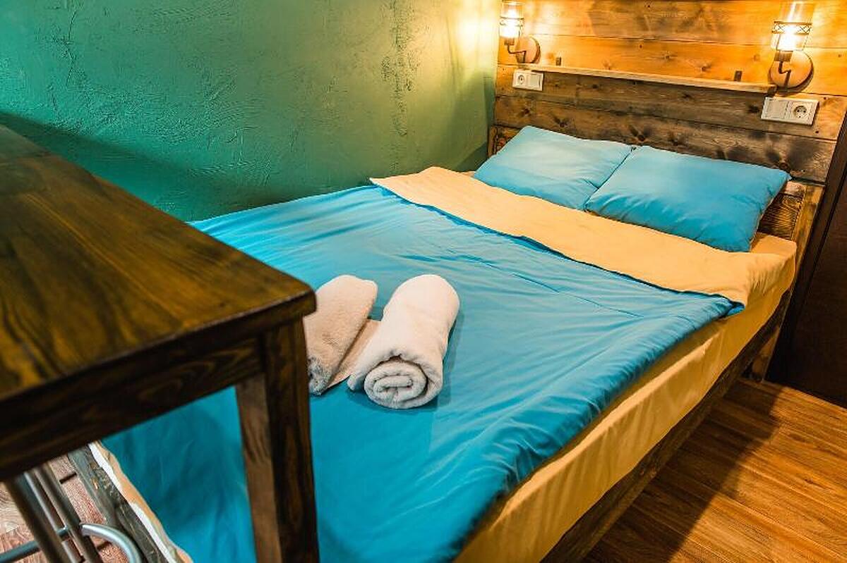 MONTANA HOSTEL