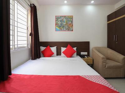 OYO 12544 Varcity Twin Towers