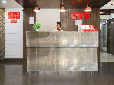 OYO 12544 Varcity Twin Towers