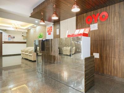 OYO 12544 Varcity Twin Towers