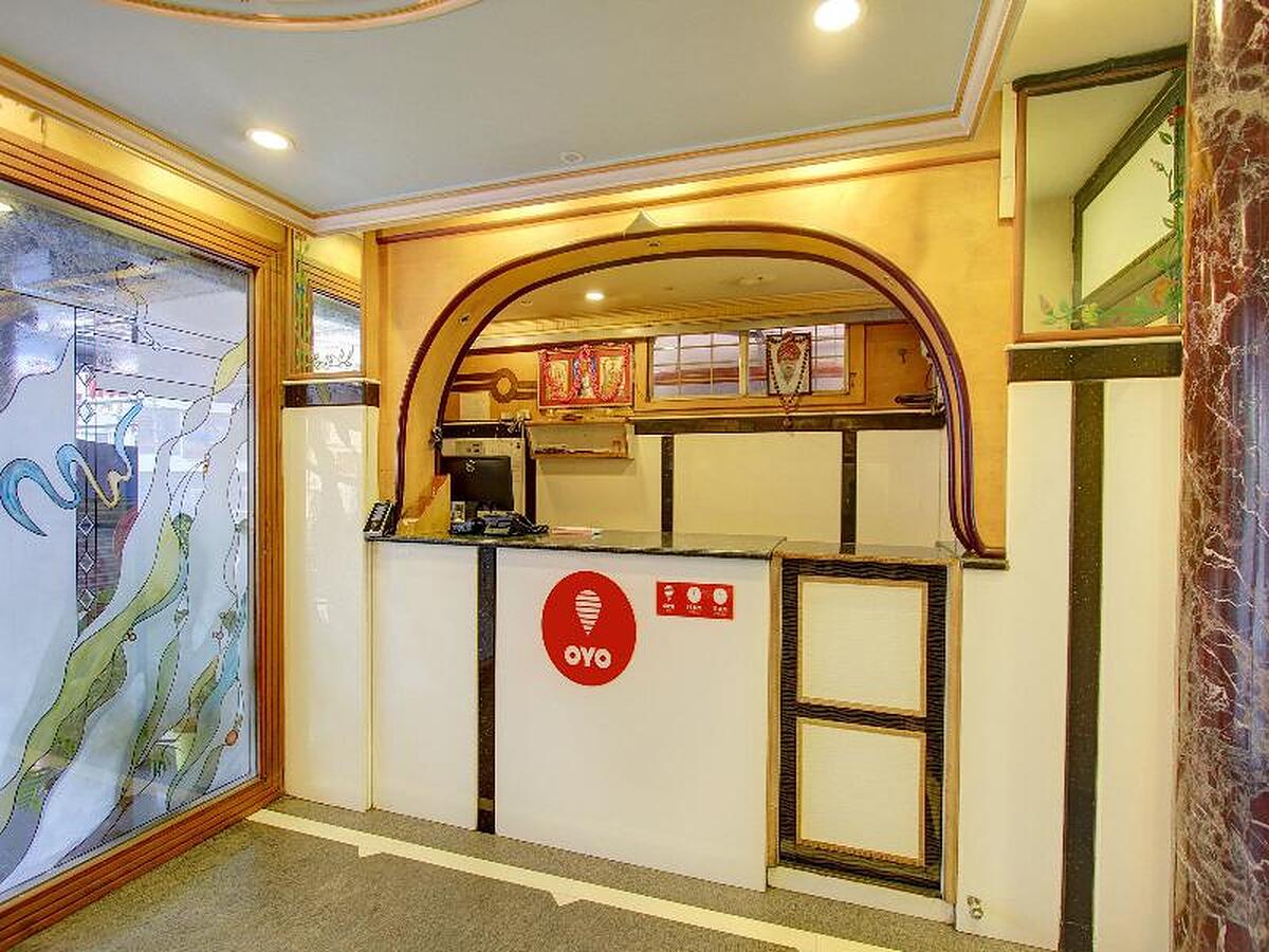 OYO 12985 Sabharwal Viceroy