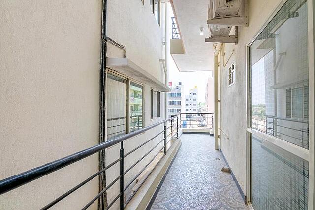 OYO 19749 NEW SHELTON SUITES