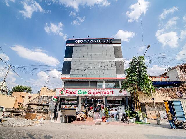OYO Townhouse 104 Koramangala Maharaja Signal