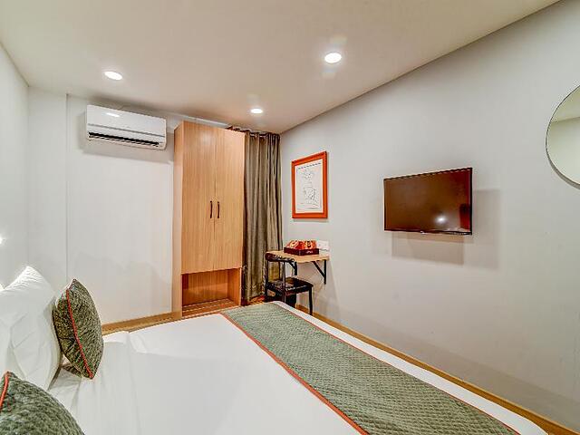 OYO Townhouse 104 Koramangala Maharaja Signal
