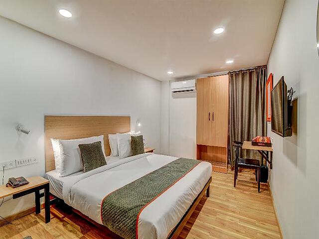 OYO Townhouse 104 Koramangala Maharaja Signal