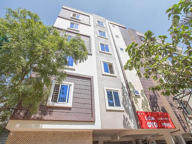 OYO 10475 PMR HOTEL