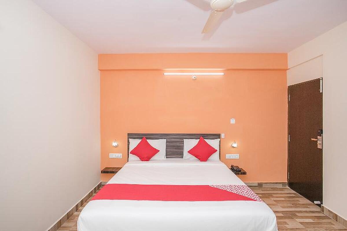 OYO 10480 Hotel PMR