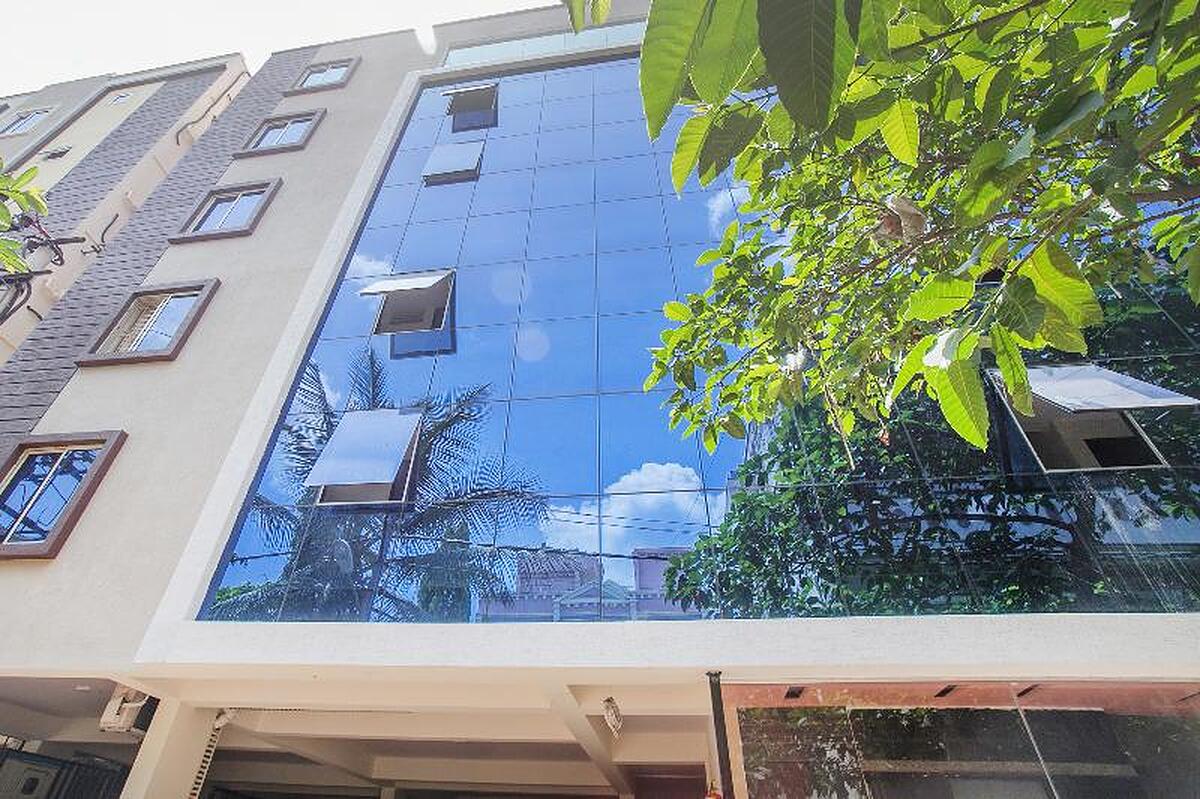 OYO 10480 Hotel PMR