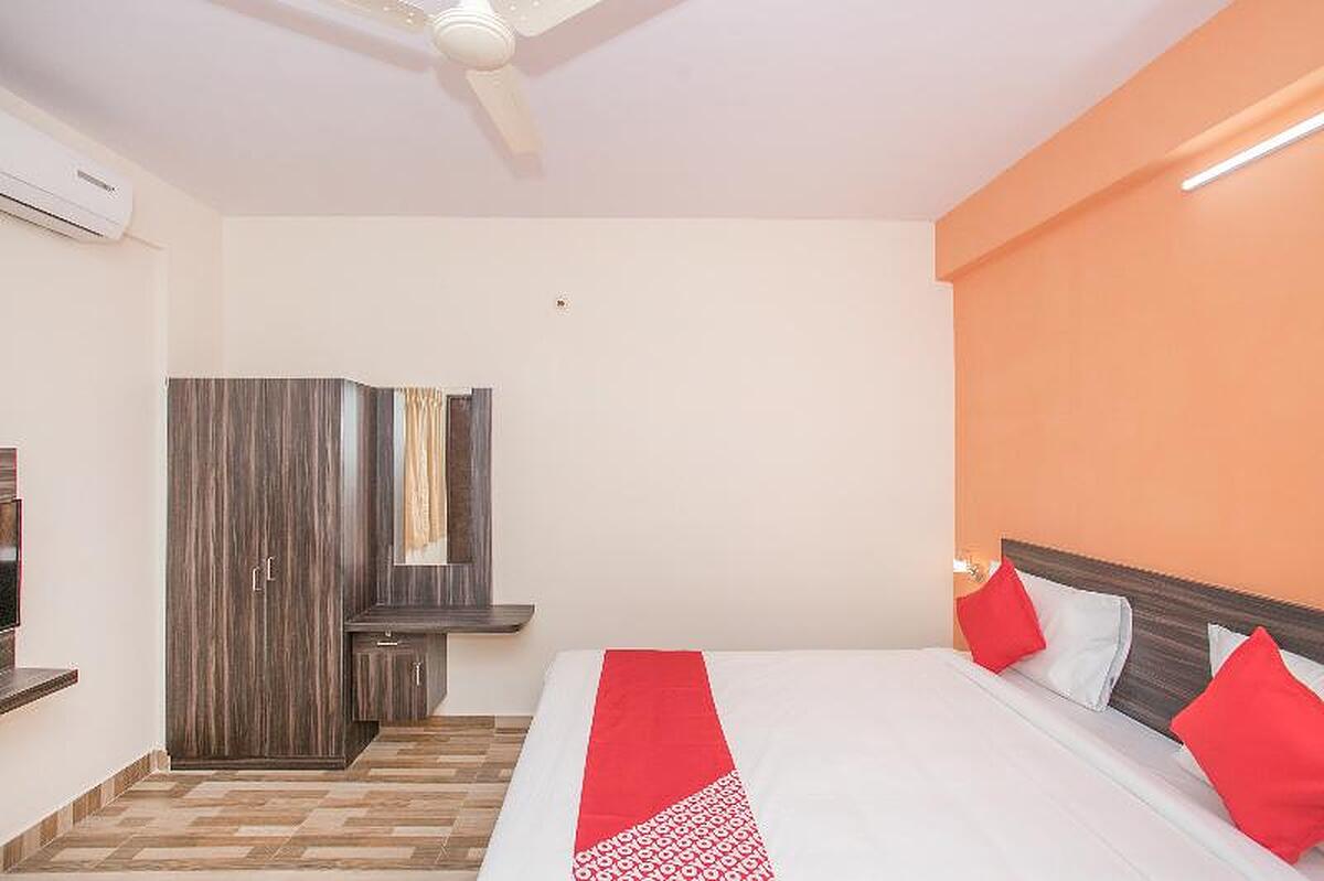 OYO 10480 Hotel PMR
