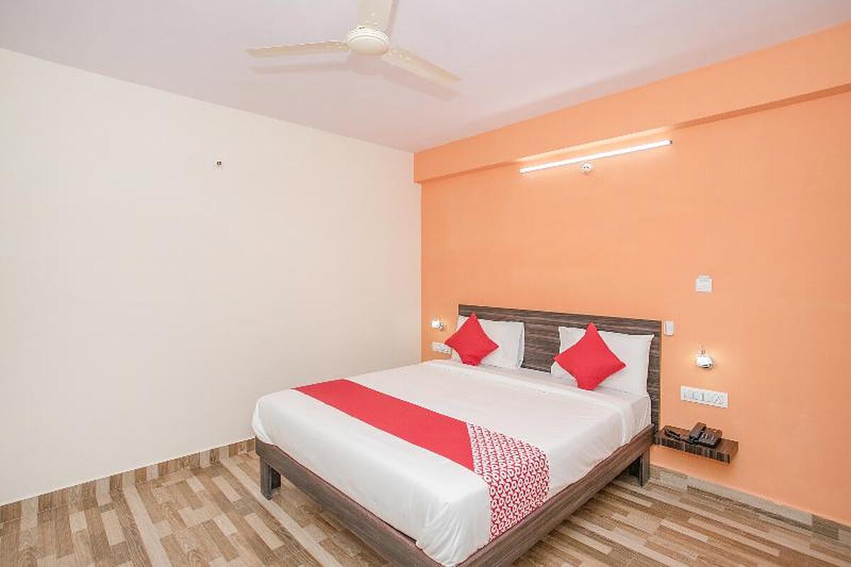 OYO 10480 Hotel PMR