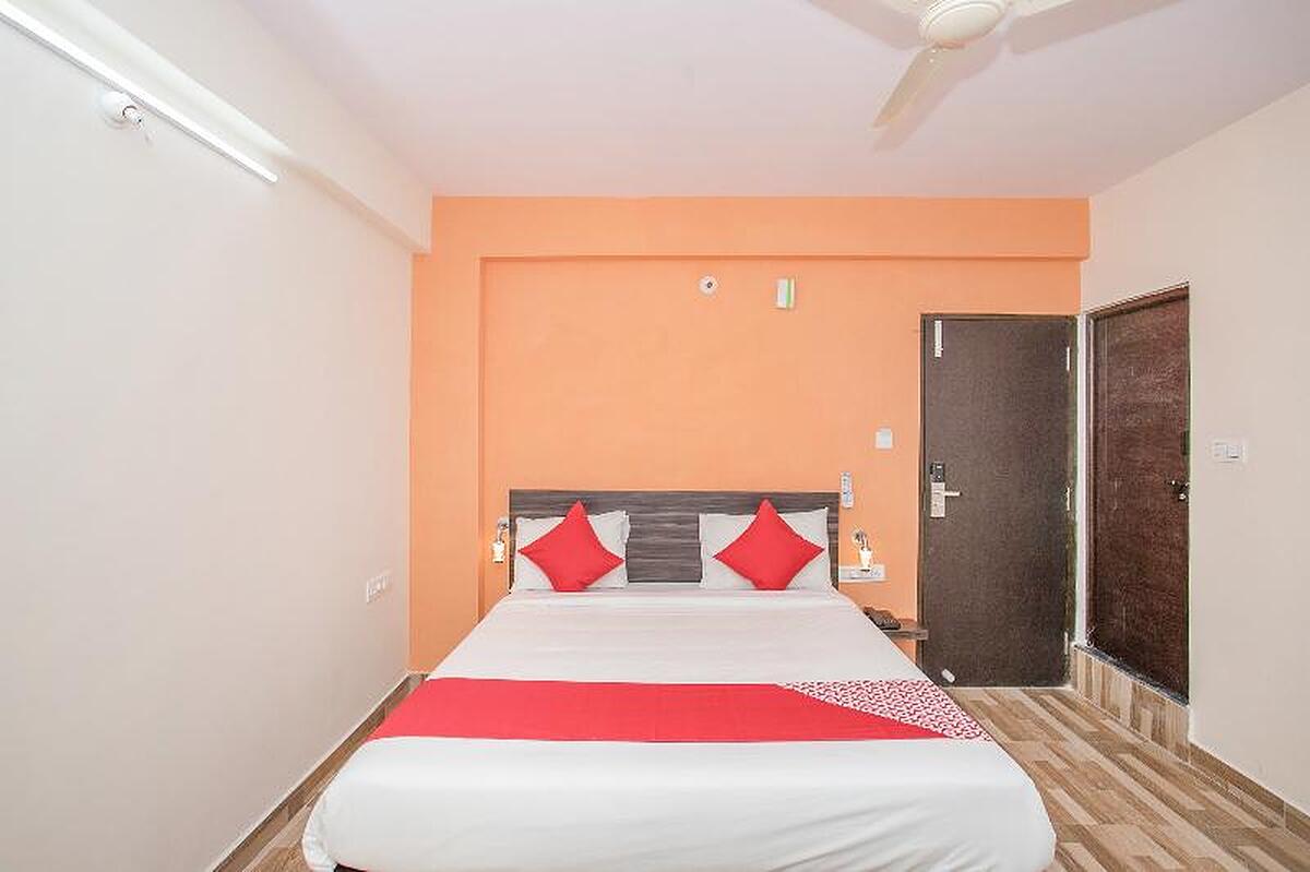 OYO 10480 Hotel PMR